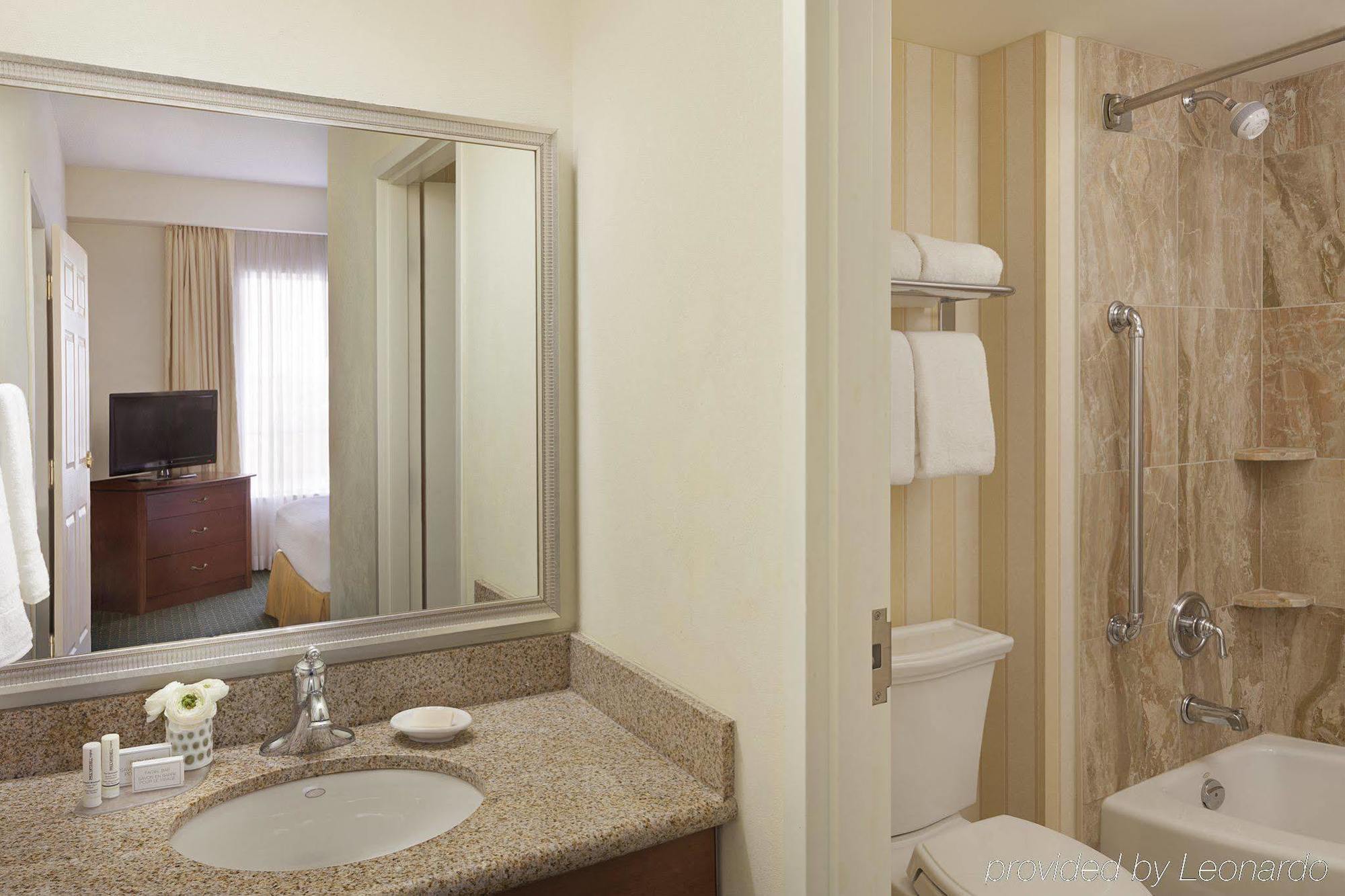 Residence Inn By Marriott Toronto Airport Exterior foto